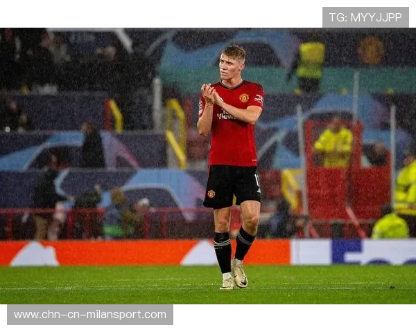 曼联转移战术奏效，拉什福德头球破门